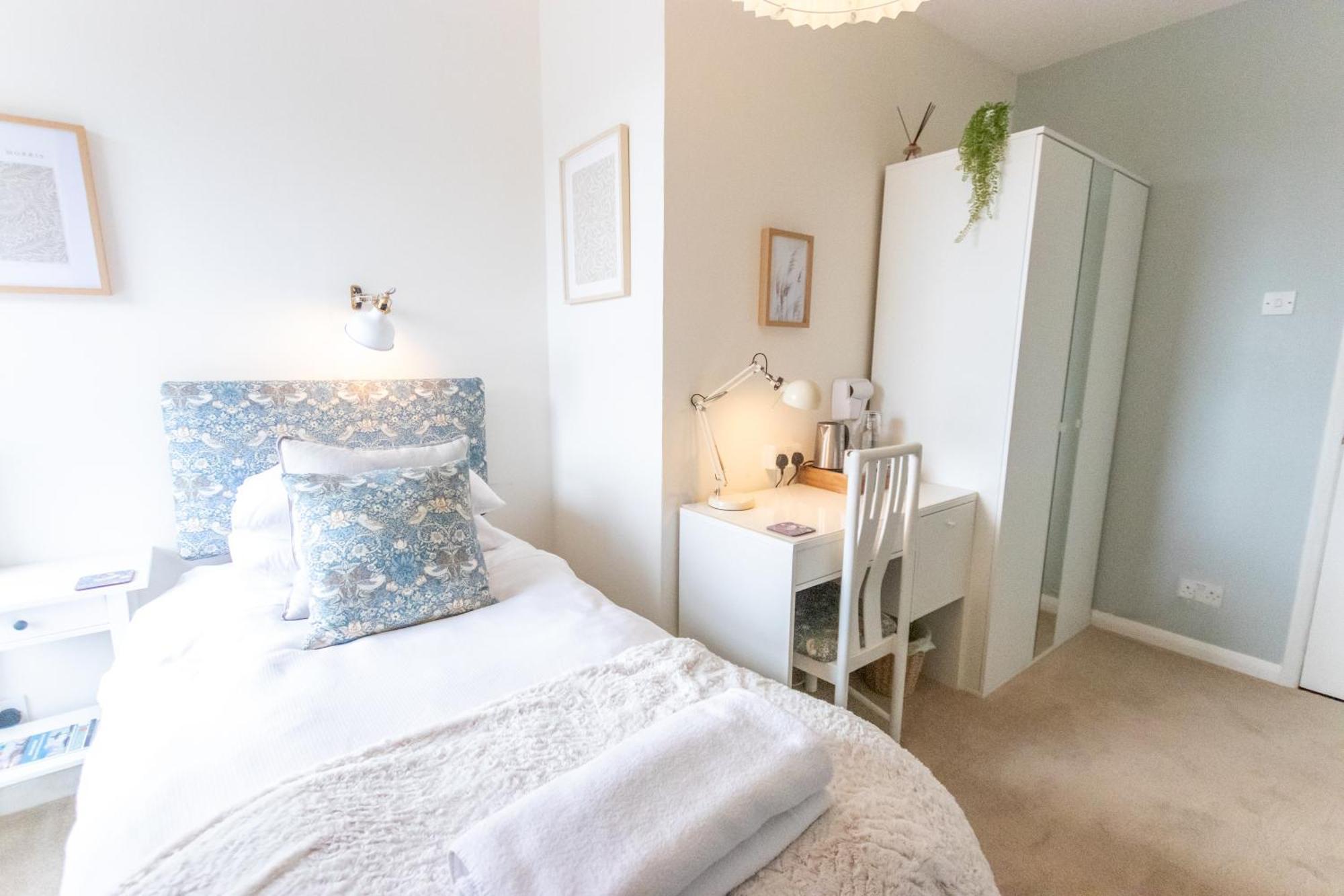 ホテル Poole Park House エクステリア 写真