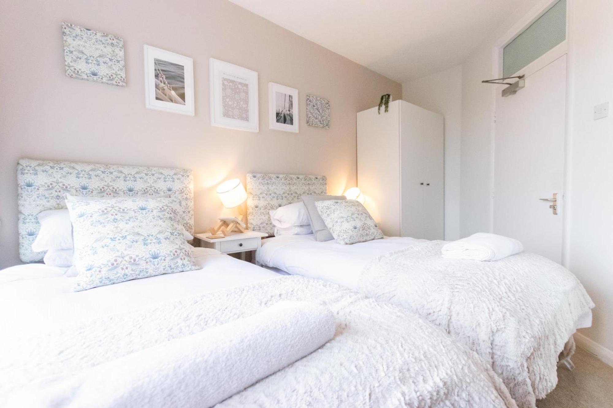 ホテル Poole Park House エクステリア 写真