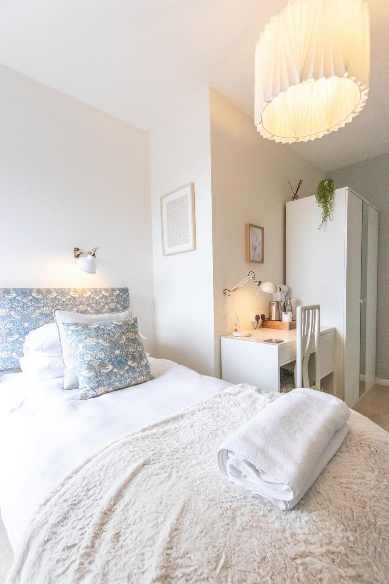 ホテル Poole Park House エクステリア 写真