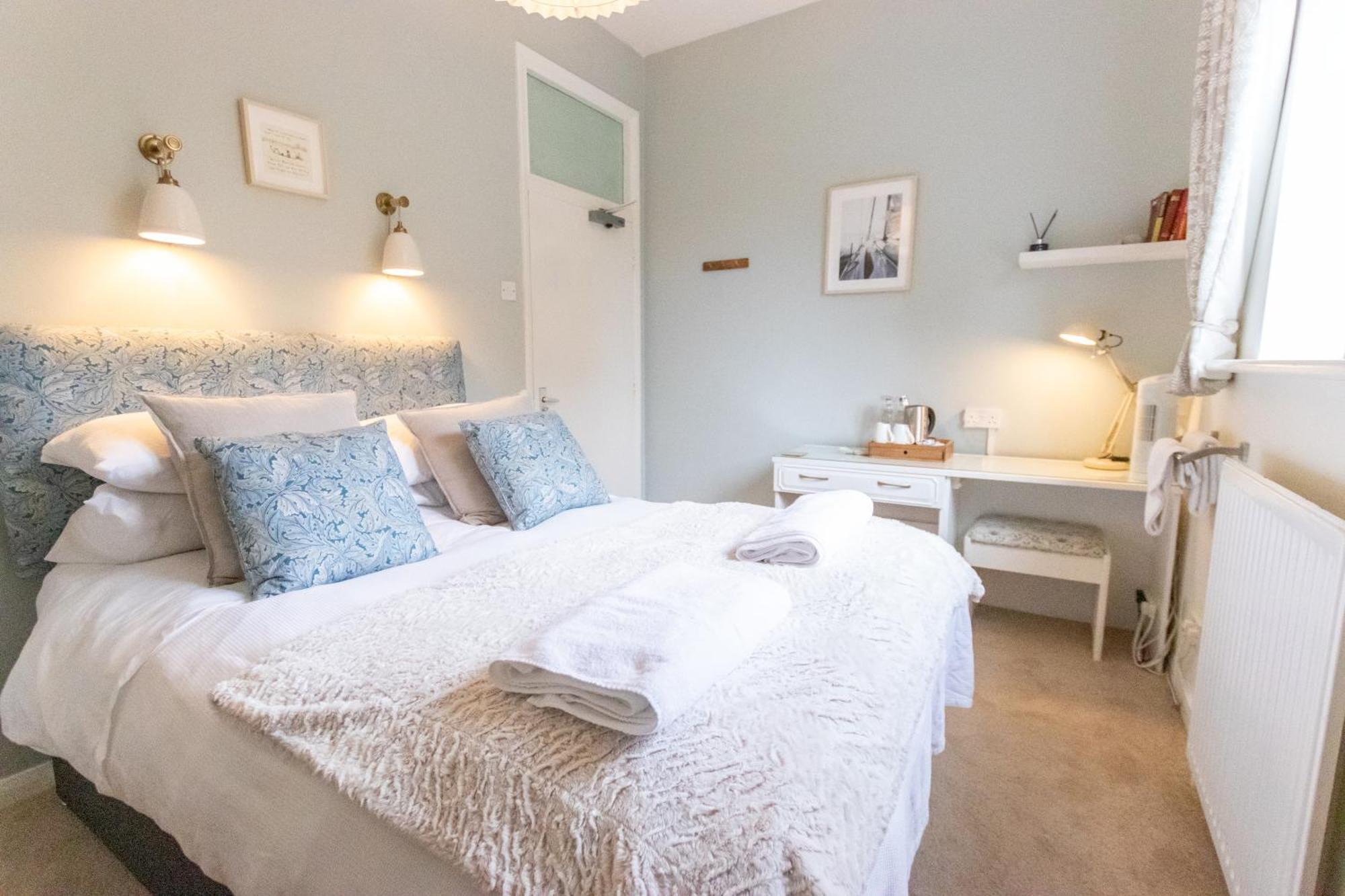 ホテル Poole Park House エクステリア 写真