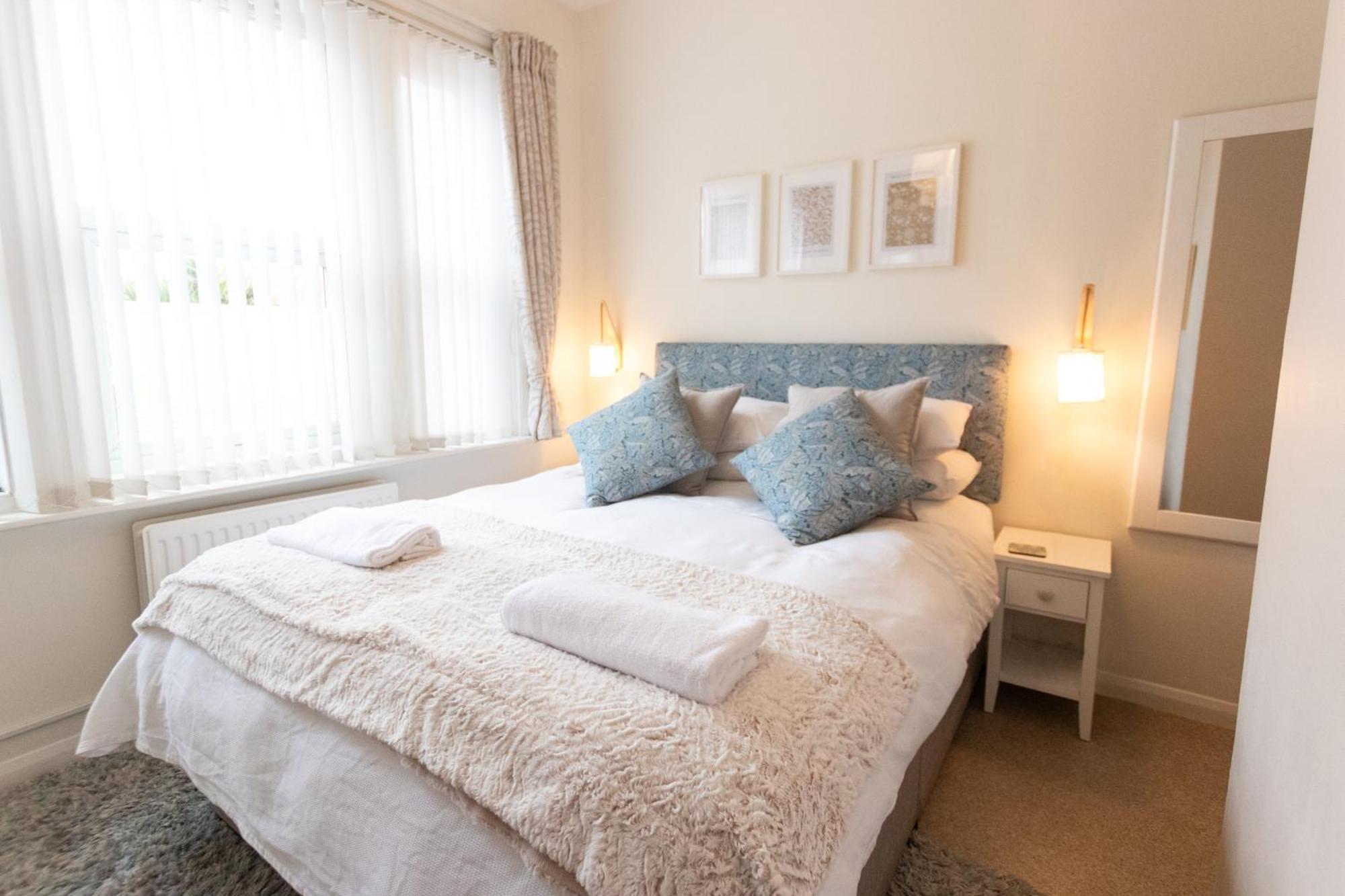 ホテル Poole Park House エクステリア 写真