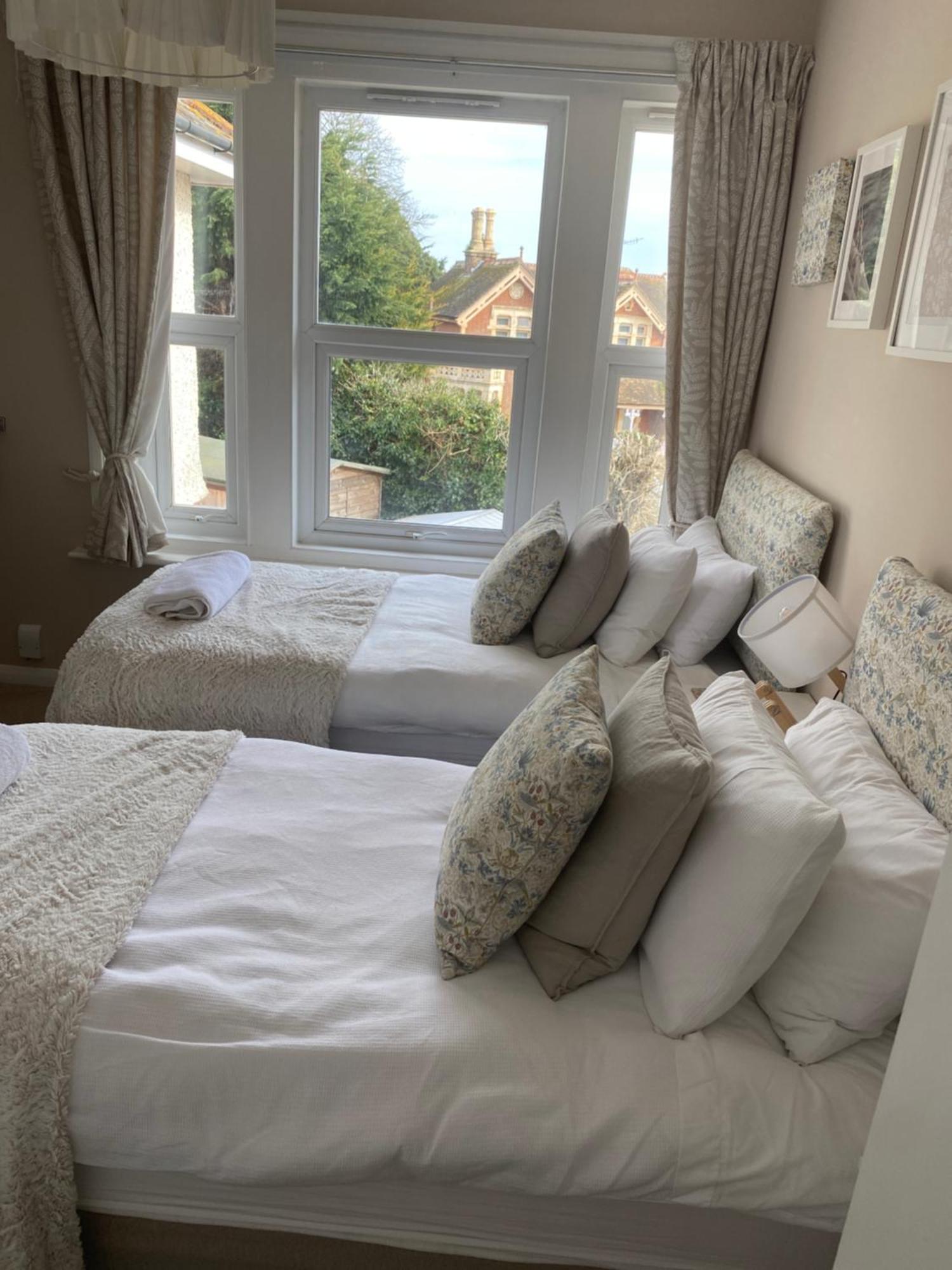 ホテル Poole Park House エクステリア 写真